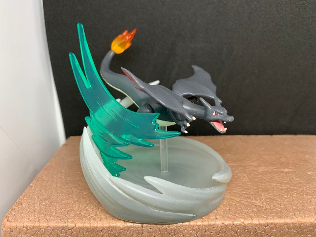 専用ページ モンコレ メガレックウザ リザードン