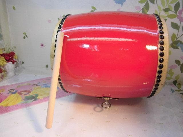 新品未使用(送料無料)19.980円　Nエイサー大太鼓30cmバチ付き