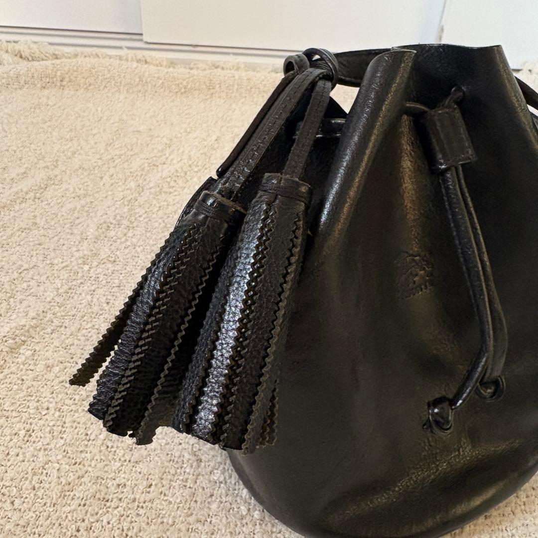 美品⭐︎イルビゾンテ ショルダーバッグ　ブラック