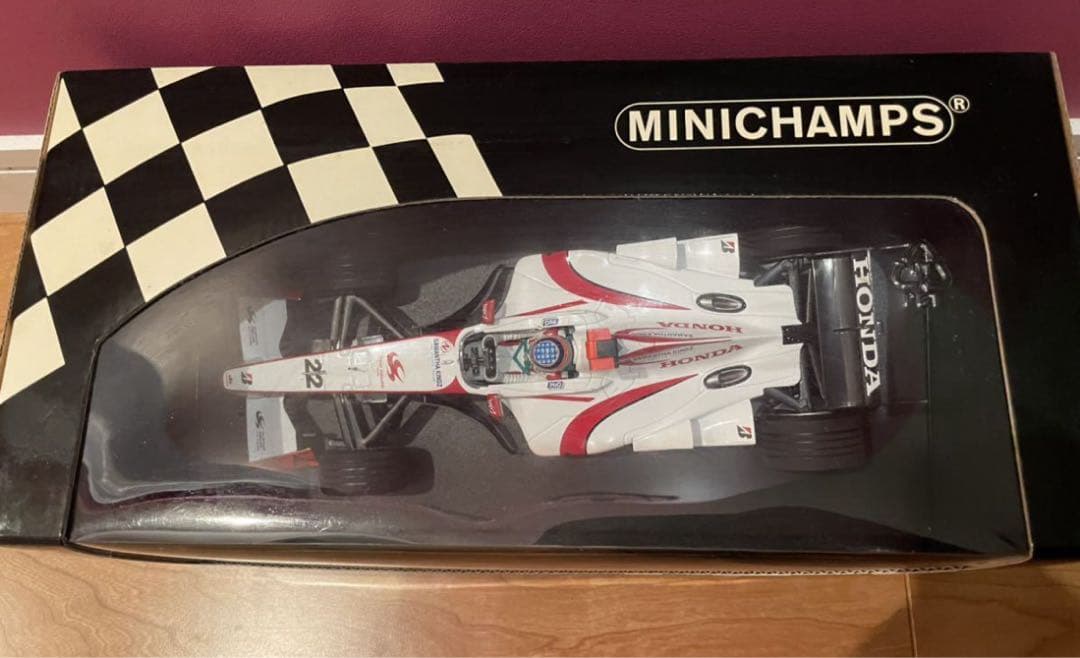 MINICHAMPS 1/18 スーパーアグリ ホンダF1 佐藤琢磨 鈴木亜久里