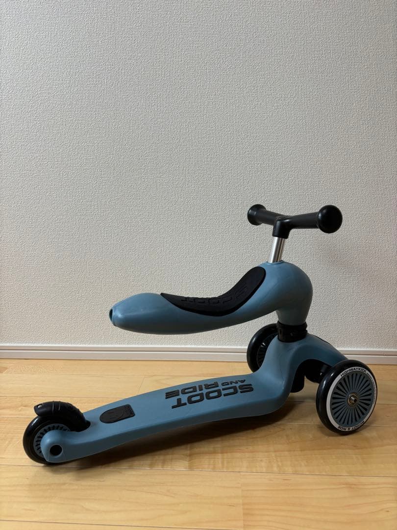 Scoot and Ride 三輪車 ブルー［お値段交渉承ります］