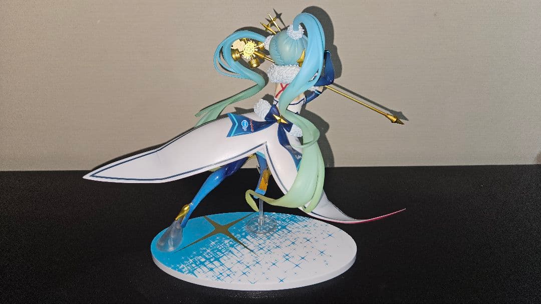 レーシングミク2018ver. 1/7スケールフィギュア かんざきひろ