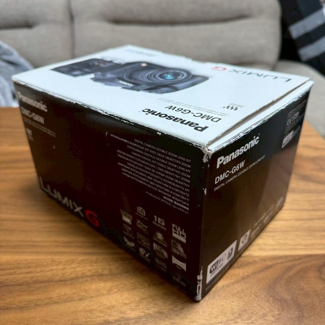 【極美品】パナソニック LUMIX DMC-G6W ダブルズームレンズキット