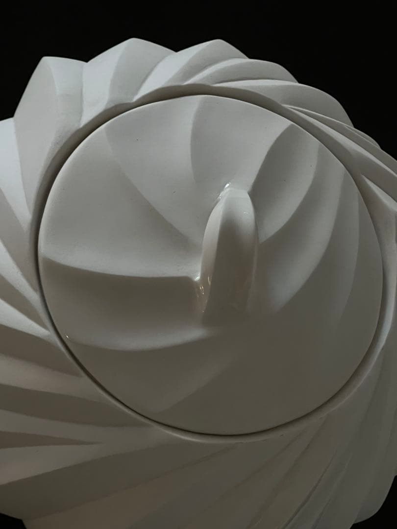 高橋奈己 『 白磁水指 』H.185 x W.200mm ／茶道具 人気陶芸家