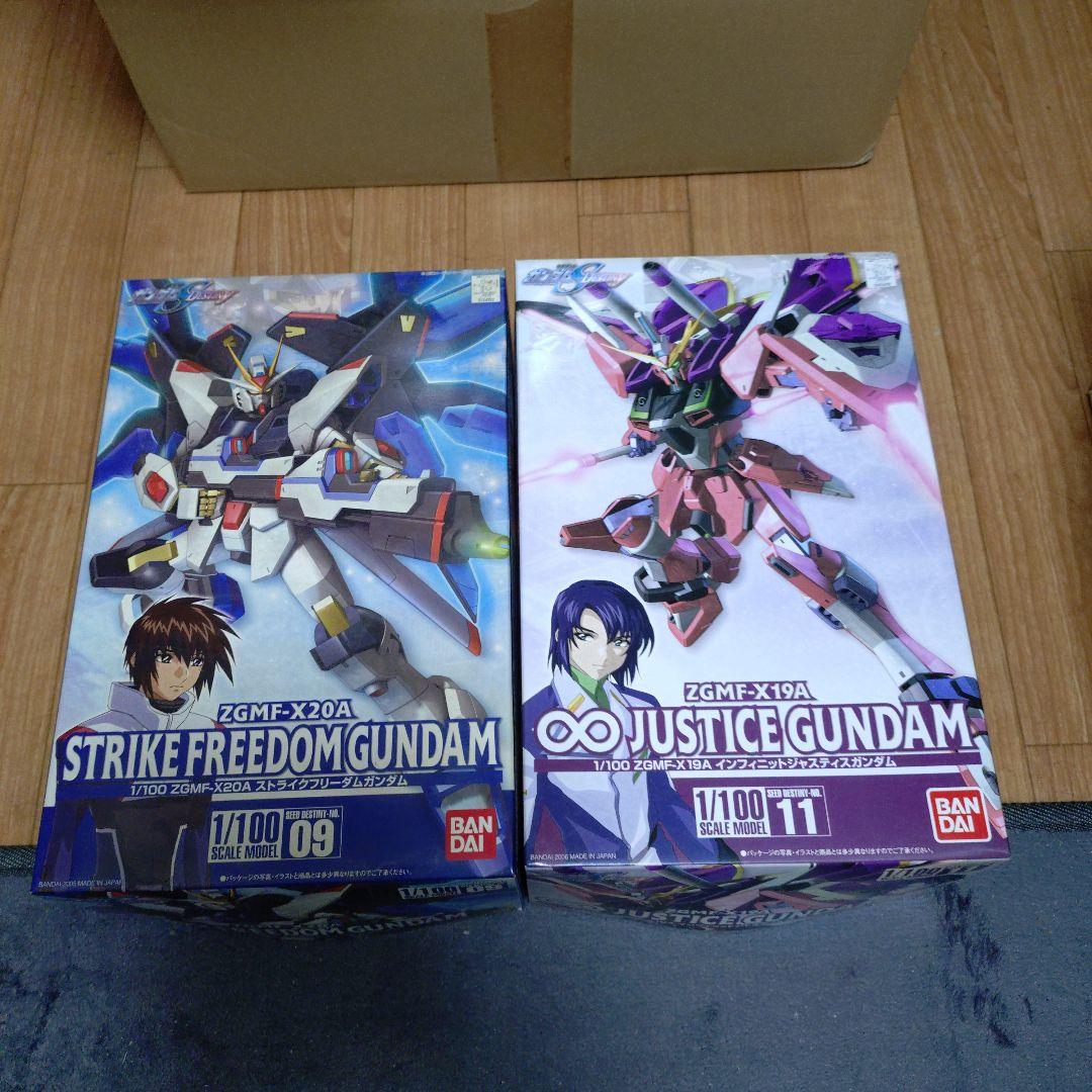 1/100＆HG SEEDDESTINY等のガンプラ 15点セット