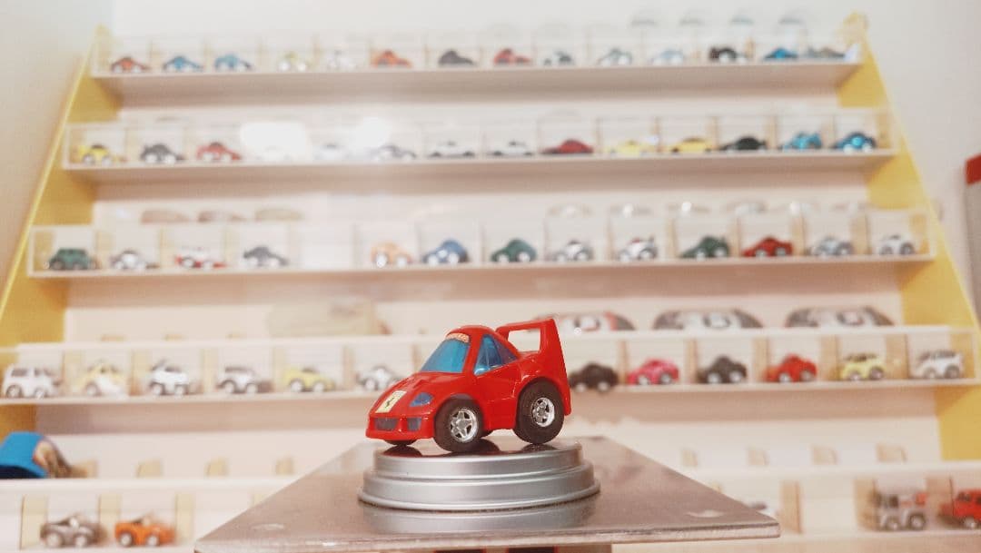 チョロQ No.023 フェラーリ レッド ブルーウィンドー