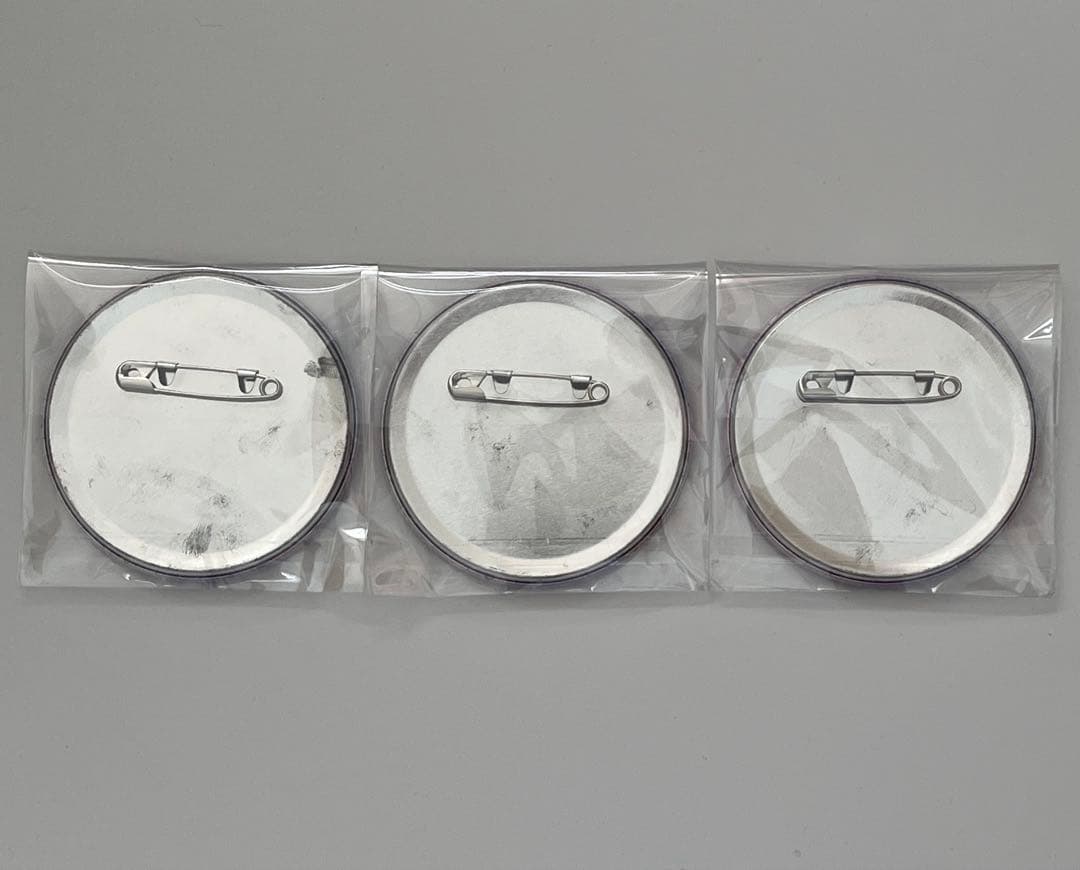 ディアラバ　カナト　添い寝缶バッジ