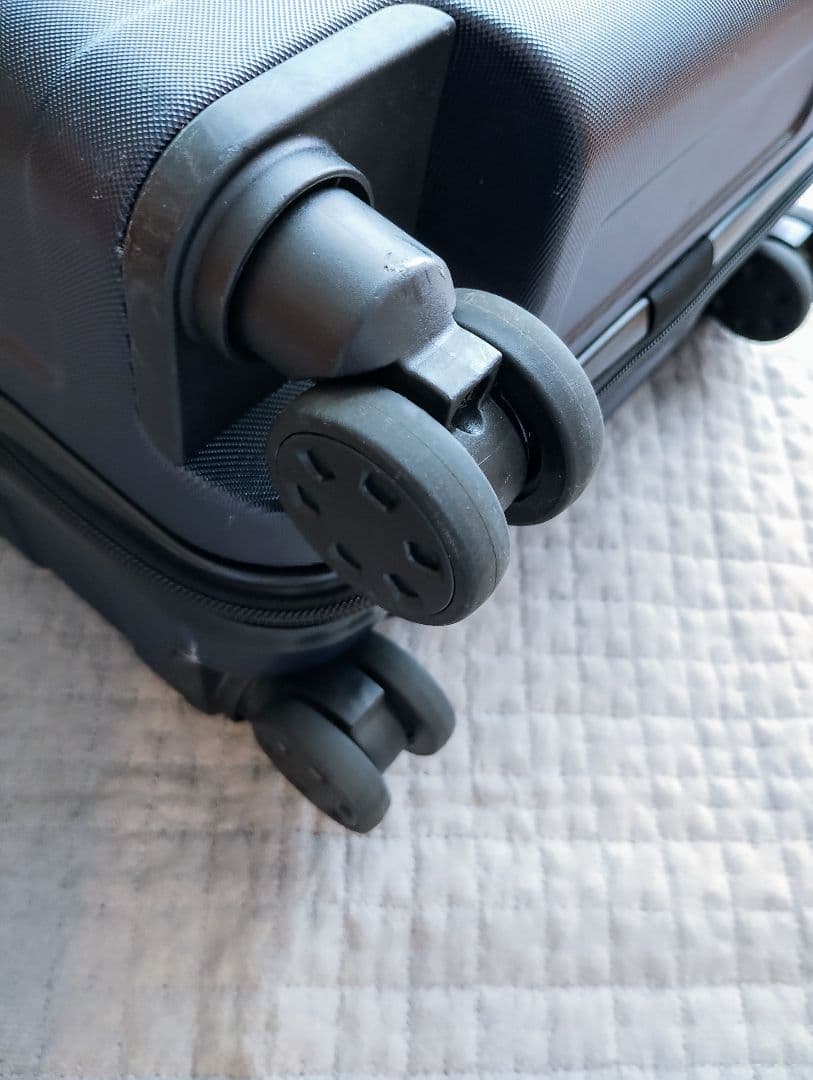 無印 キャリーケース 36L ネイビー　機内持ち込み可能　タイヤロック機能付