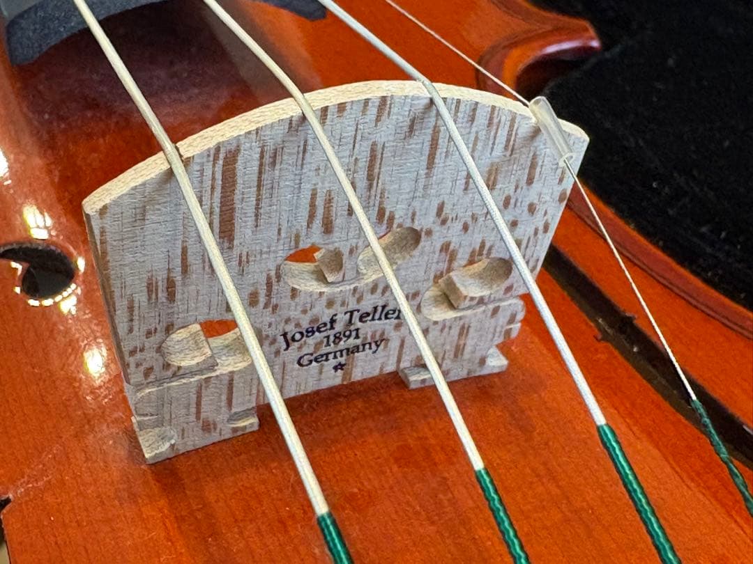 鈴木バイオリン 1/2 No.230 2021, KUN肩当て付き