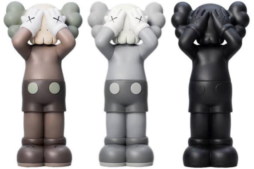KAWS HOLIDAY UNITED KINGDOM3色セット