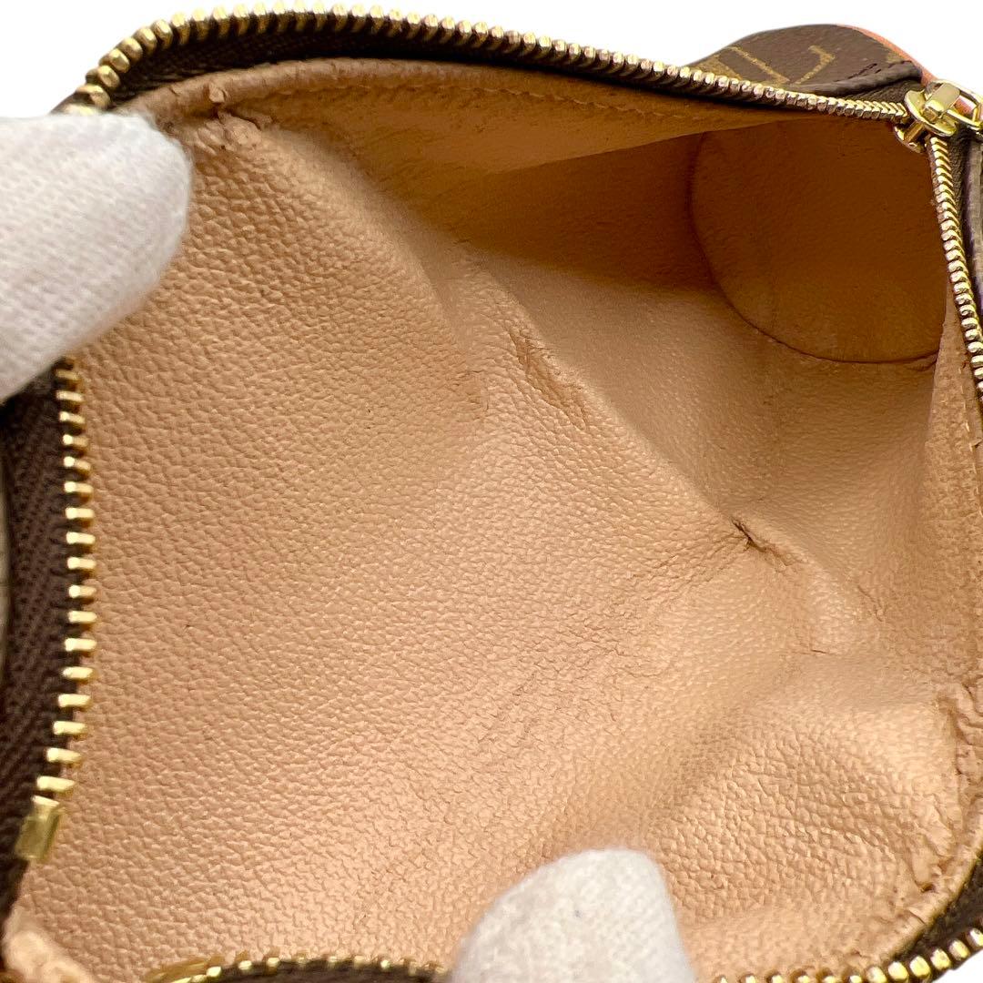 Louis Vuitton トゥルース ロンド モノグラム ペンケース 8023