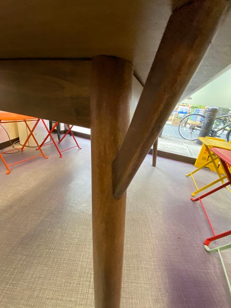 プロクシュ　ニトリ　ウォールナット 長方形 ダイニングテーブル