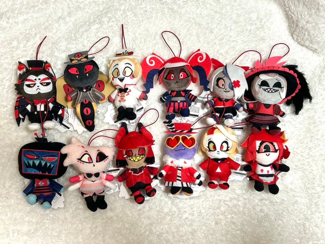 ラウンドワン限定 ハズビンホテルへようこそ　おすわりマスコット 12種コンプ