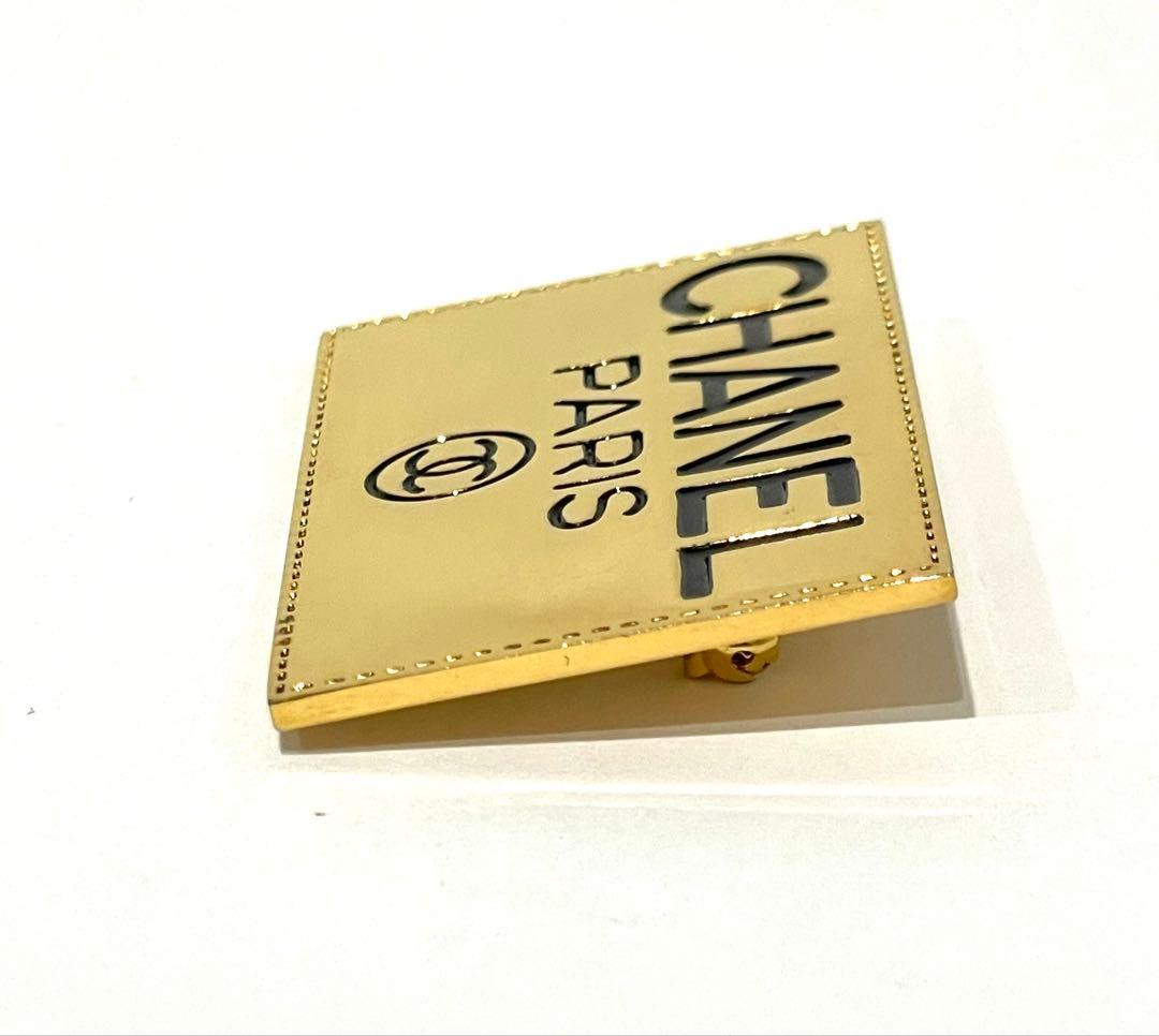CHANEL シャネル ブローチ ゴールド ロゴ スクエア プレート