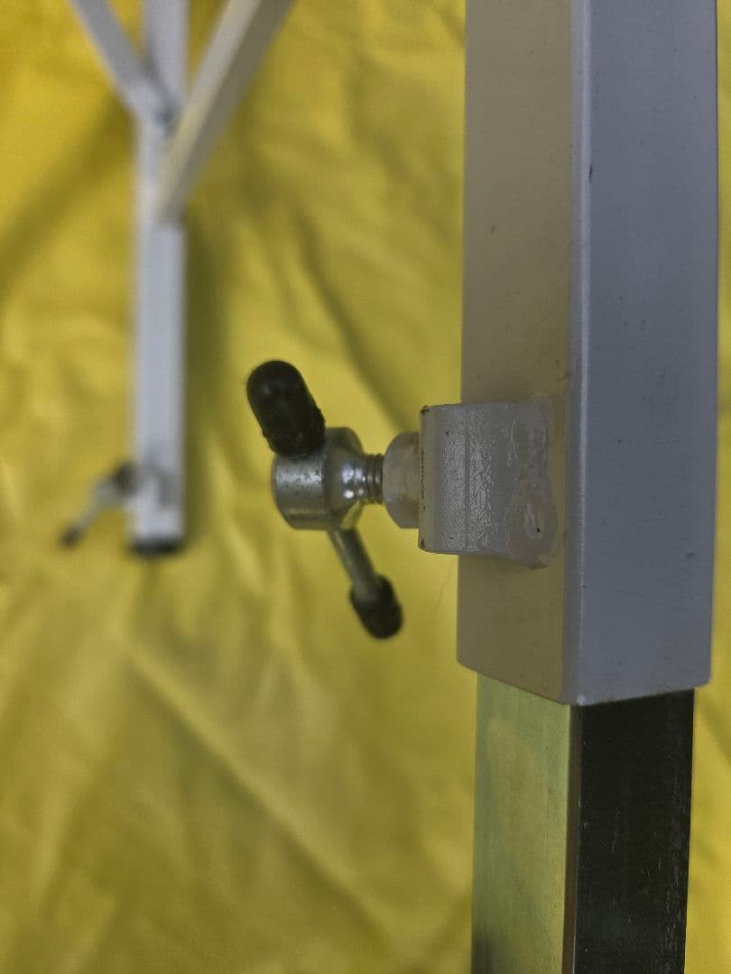 トリミングテーブル。ブランドはPETECHです。.