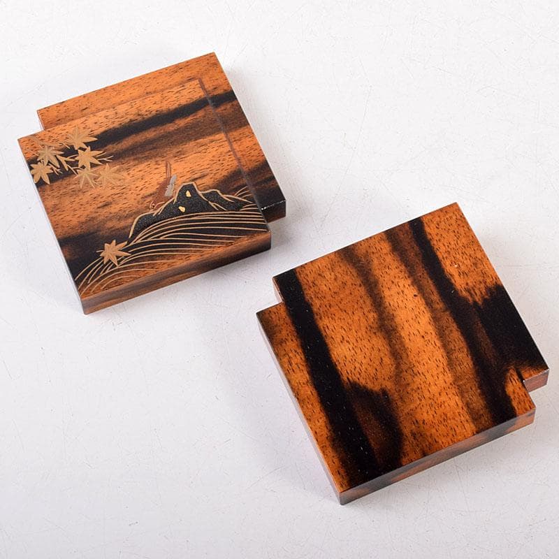 茶道具　荒井喜峰作　黒柿　楓に鳥蒔絵　色紙香合　共箱　V　8366