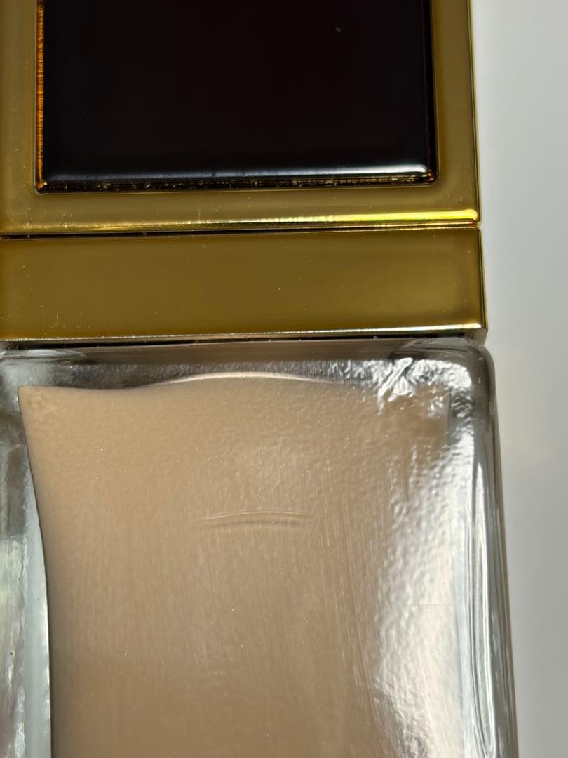 アーキテクチャーラディアンスハイドレーティングＦＤ　アイボリーシルク　2.0N