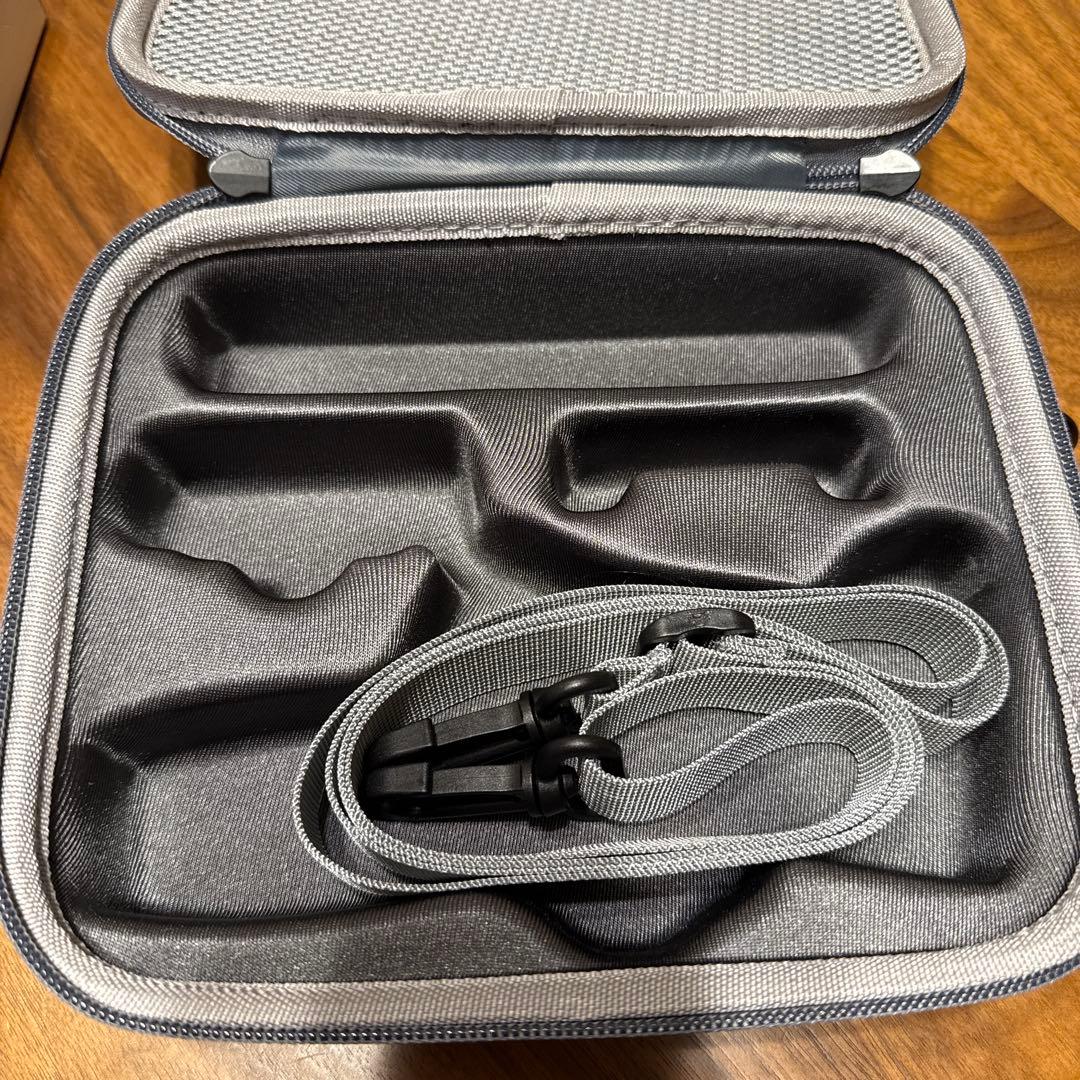 DJIOsmoMobile6スマートフォンスタビライザー＋ケース＋アクセサリー