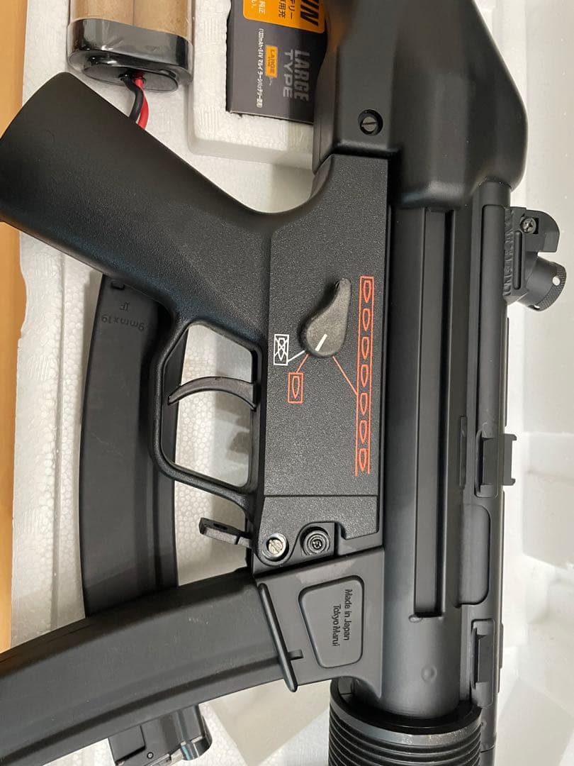 電動エアーガン　MP5 SD5 サブマシンガン