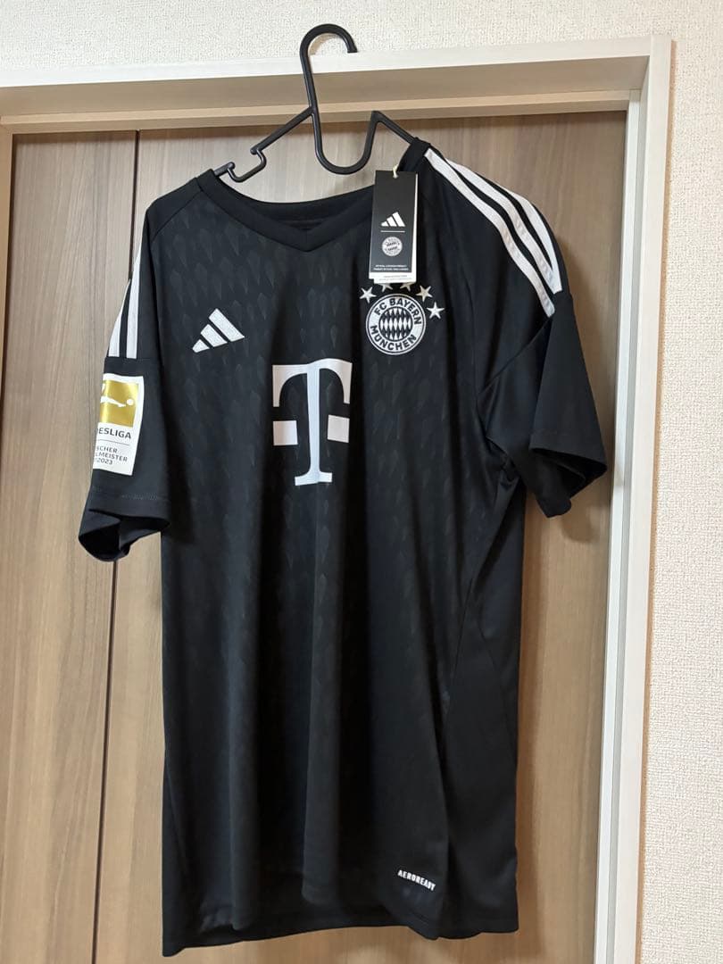 【価格交渉可】FCバイエルンミュンヘン 26 ウルライヒ GKユニフォーム(L)