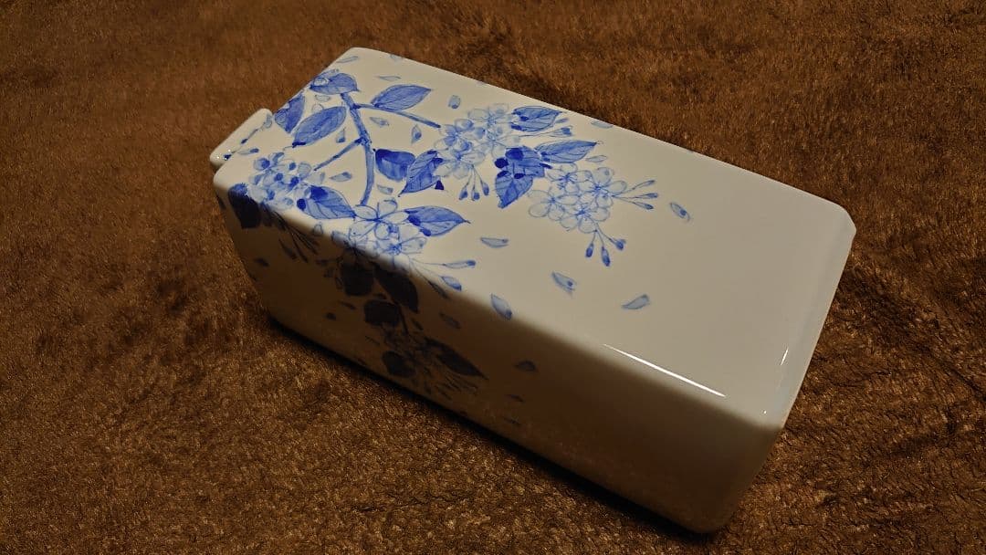 李朝　古染付　染付　古伊万里　伊万里　小壺　角壺　桜　１客