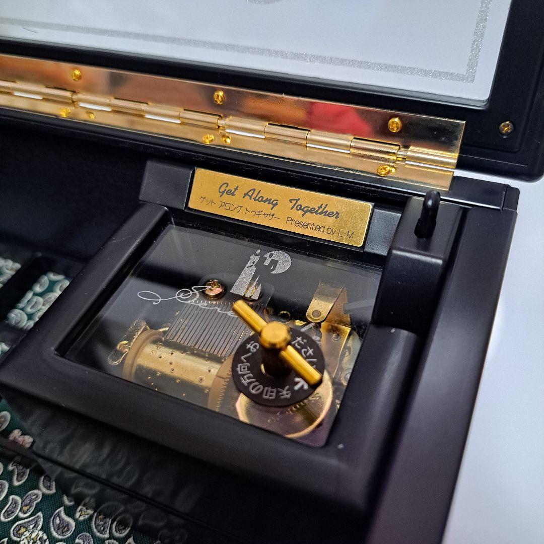 未使用　ビアノ型　ジュエリーボックス　小物入れ　オルゴール付き