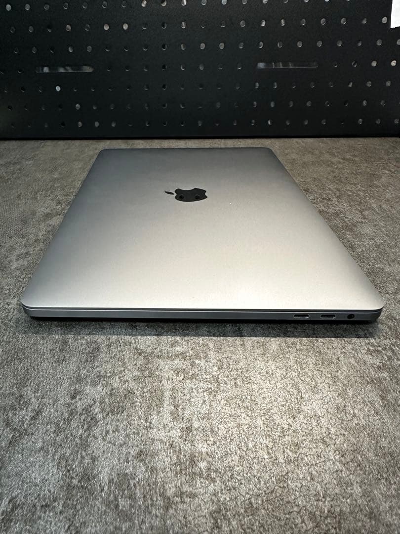 MacBook Pro 13インチ 2020年 i5/16GB/1TB