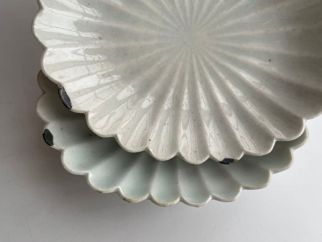 骨董　アンティーク　白磁　菊花小皿　楕円　オーバル　小皿　柿右衛門　古伊万里