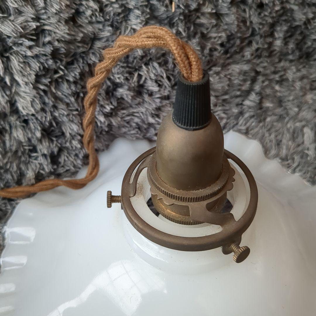 ミルクガラス　ペンダントライト　レトロ照明　レトロモダン