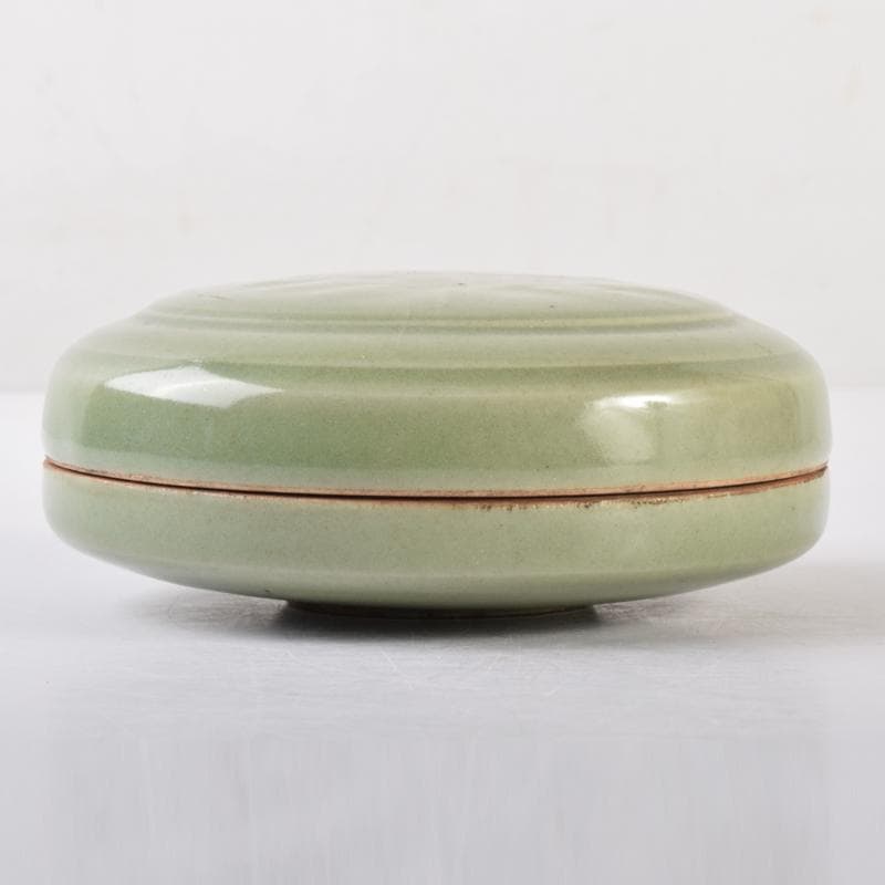 中国　龍泉窯青磁　刻花文　香合　盒子　N　7070E