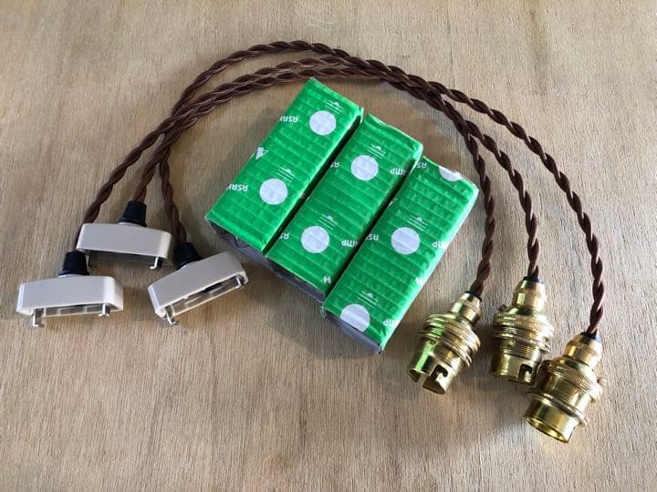 アンティーク照明などに使用されるソケットコード