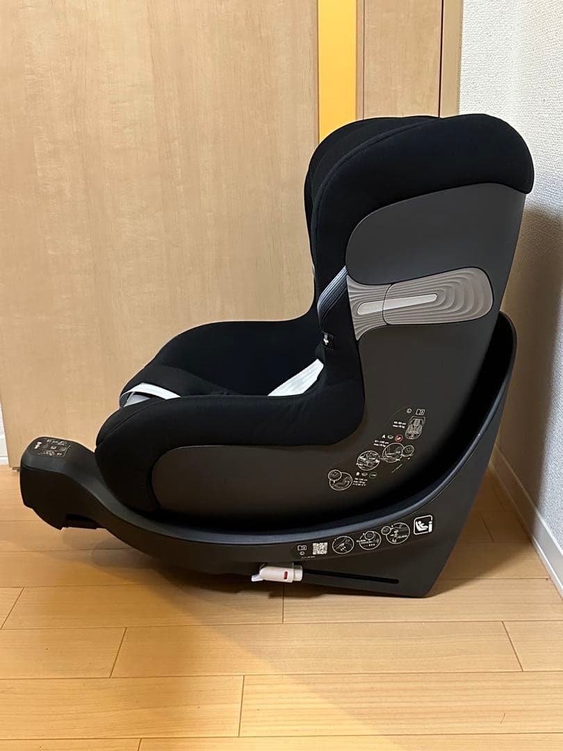 サイベックス　シローナ　SX2 i-Size ISOFIX