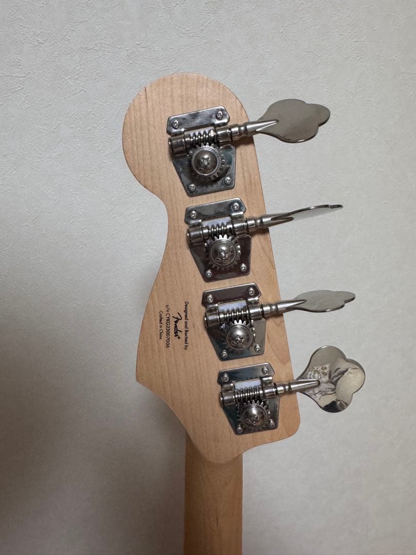 畜生ペンギンさん専用　Squier by Fender エレキベース