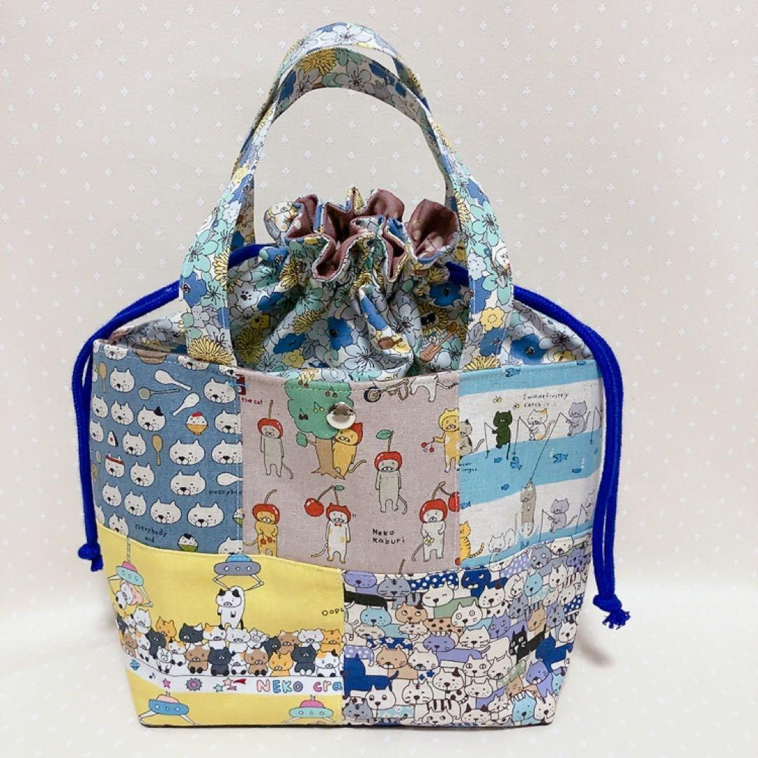 チャッピー。 テントポーチ パッチワーク猫生地 巾着付きトートバッグ