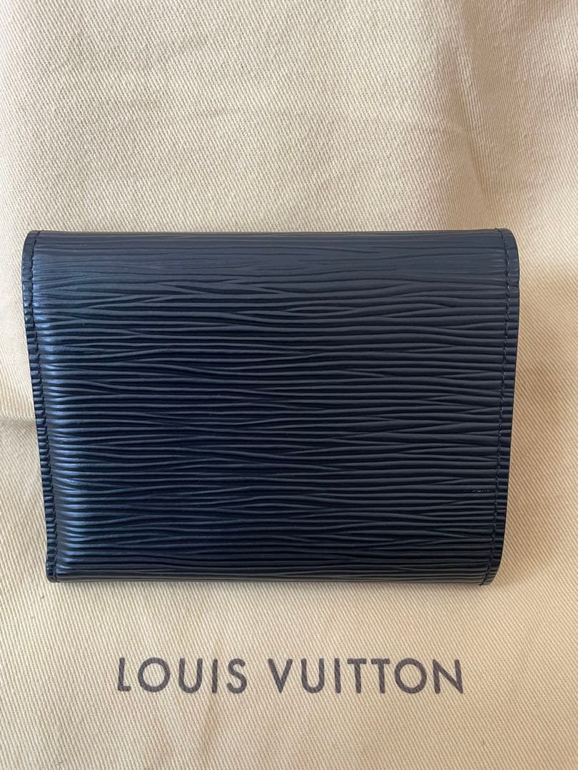 LOUIS VUITTON エピ二つ折り財布