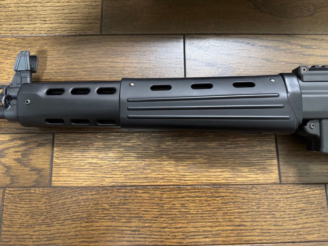 美品 東京マルイ 89式小銃 ガスガン 20mmレール付き 未使用バイポッド付き