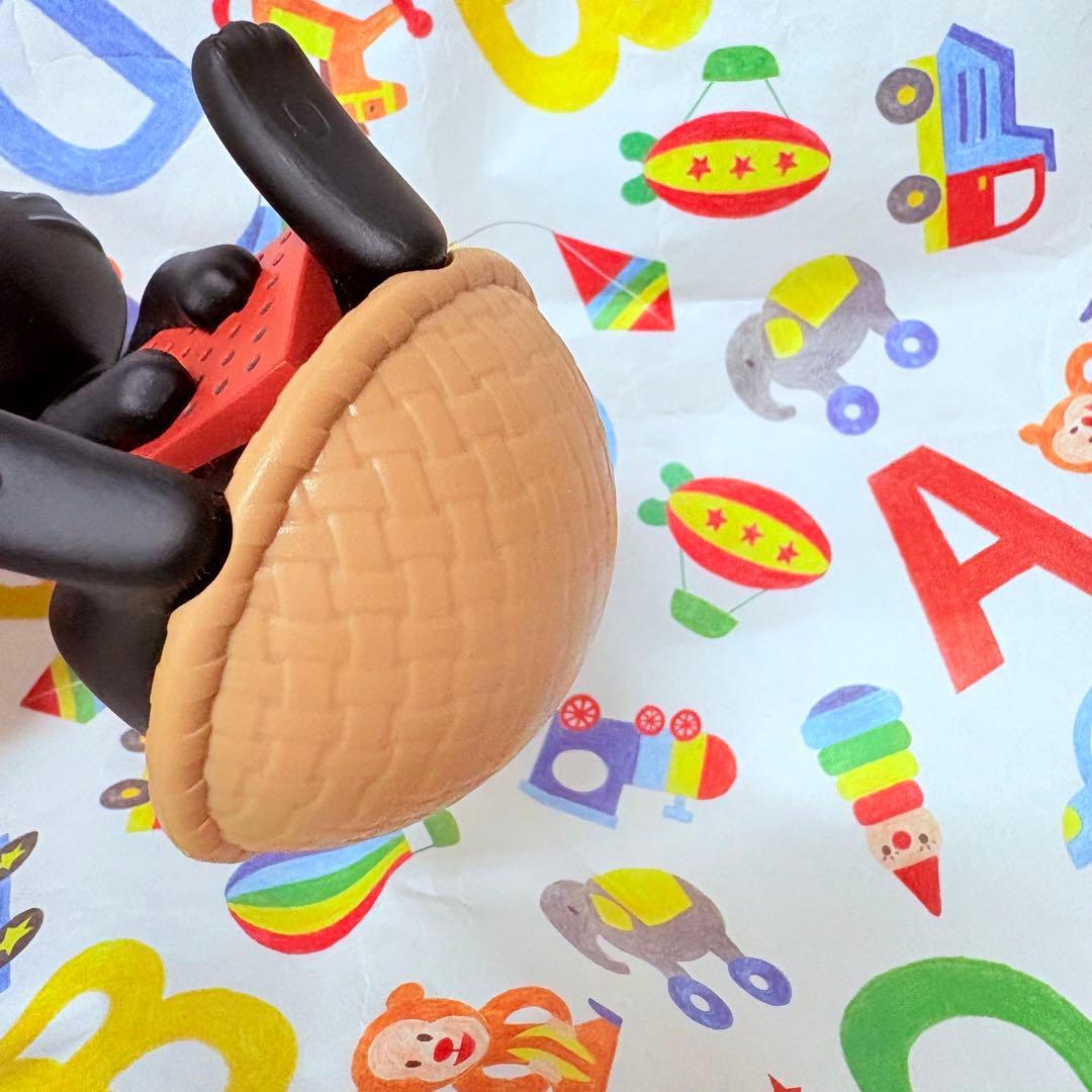 魔女の宅急便　ジジ　おおきくゆらゆら　おきあがちこぼし