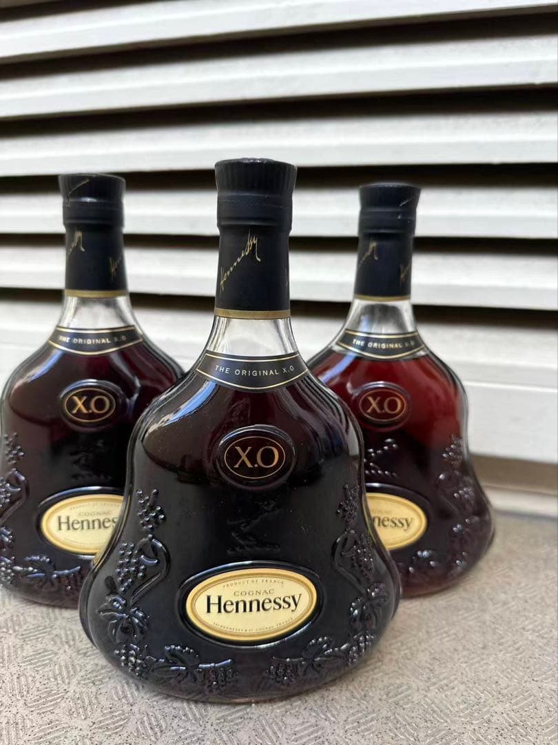Hennessy XO 3本セット オリジナルボックス入り700ml
