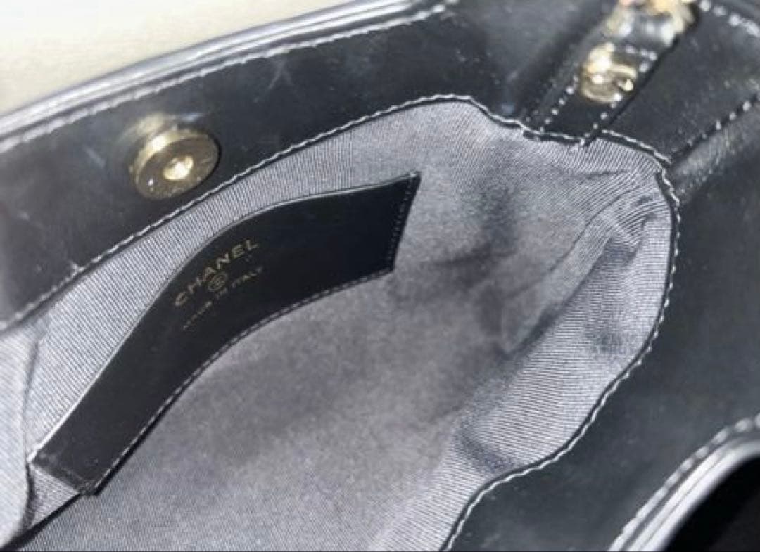 CHANEL ノベルティ チェーンショルダーバッグ 本革 ゴールド金具 31