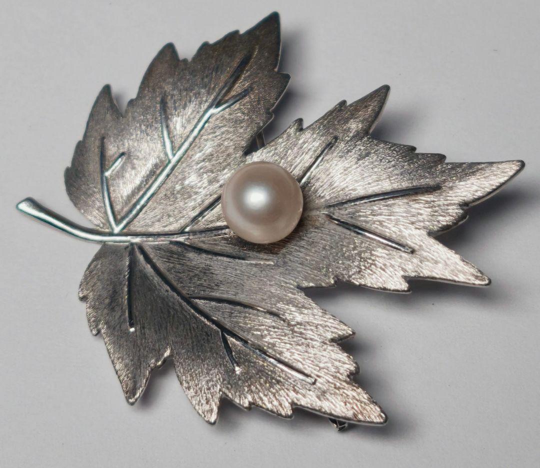 【美品 最高級】ミキモト ブローチ パール リーフ 1珠 皇室御用達 正規品