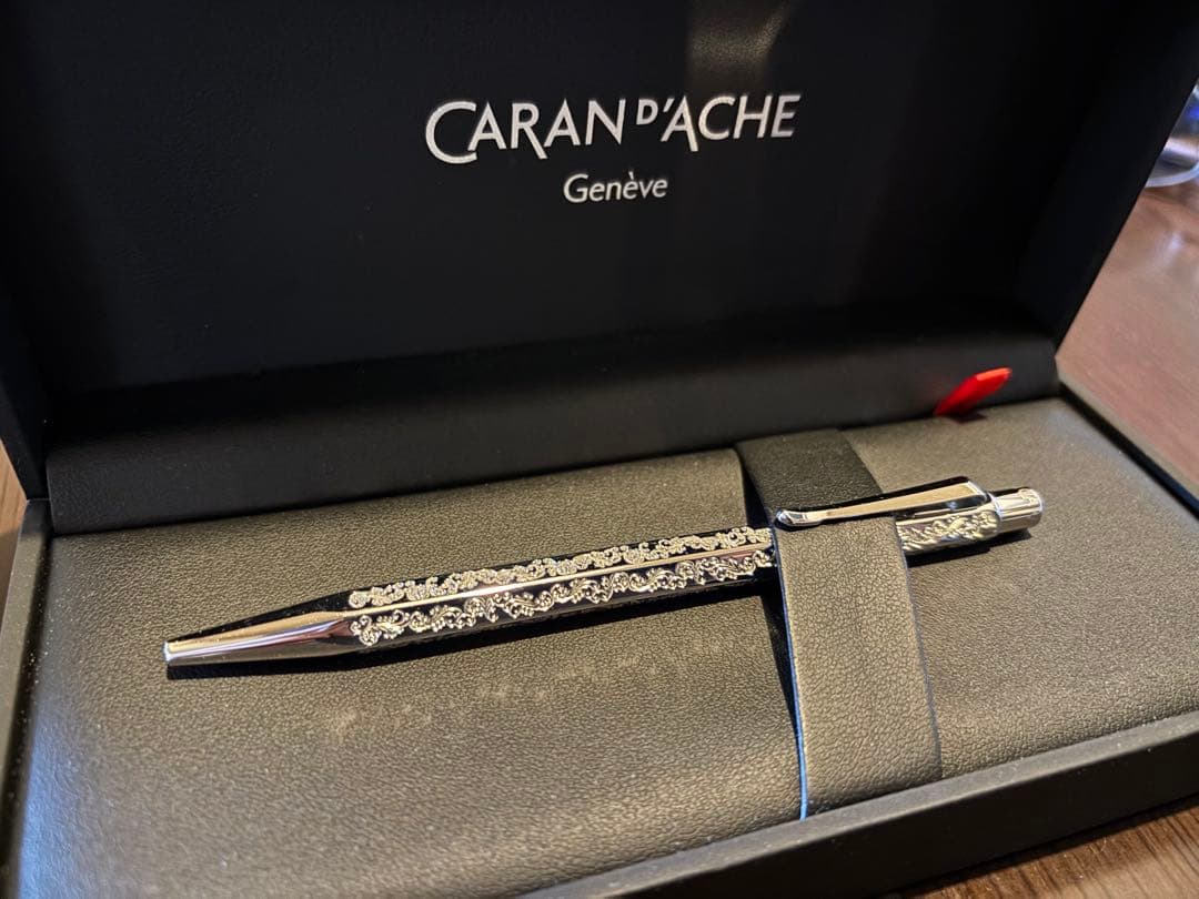CARAN D'ACHE エクリドール