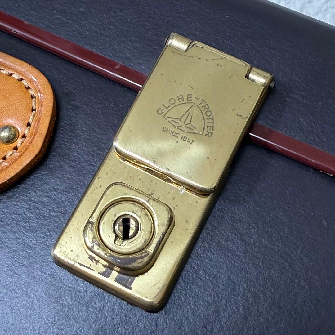 グローブトロッター サファリ スモールキャリーオン 30L 機内持込可