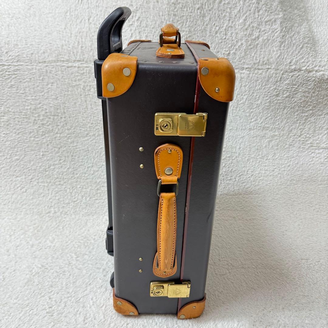 グローブトロッター サファリ スモールキャリーオン 30L 機内持込可