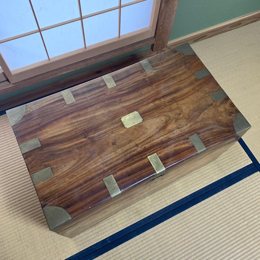 アンティーク! 楠の木トランク