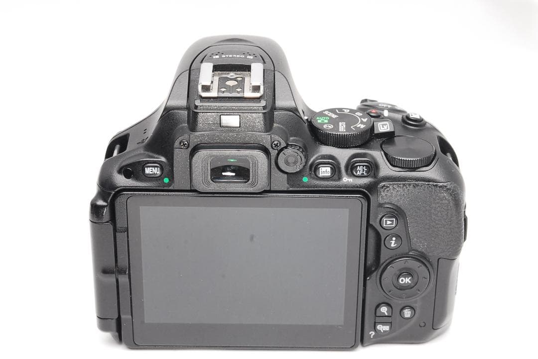 ♥カメラデビューに♥Wi-Fi &自撮り♥ Nikon D5500