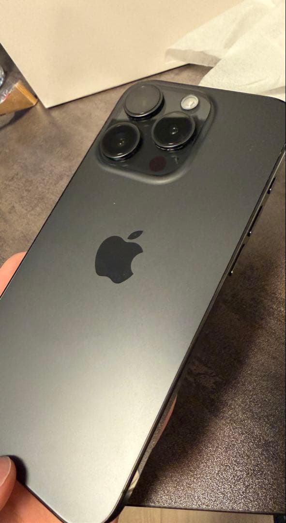 Apple iPhone 15 Pro スペースブラック 本体 256gb