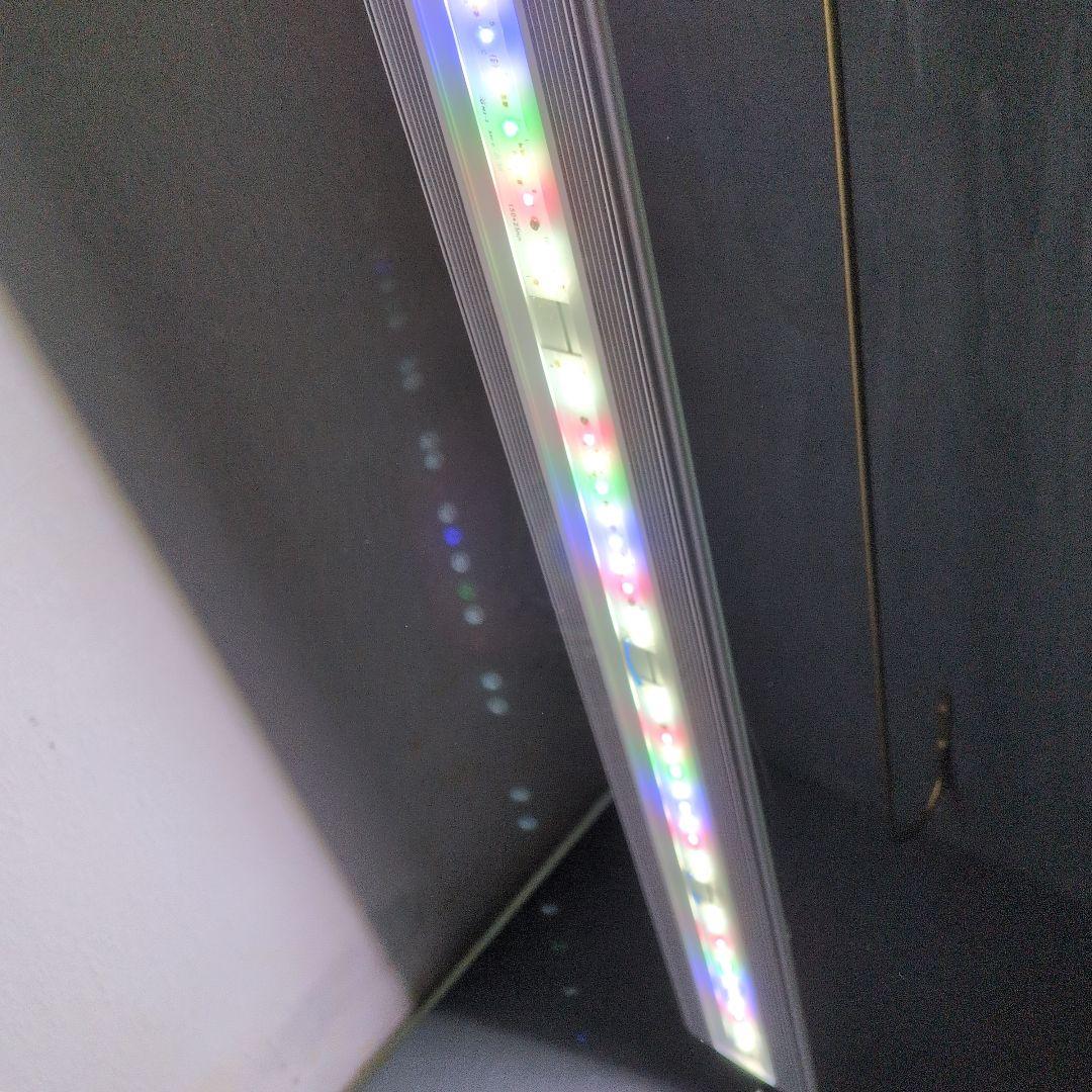 アクロ　ＴＲＩＡＮＧＬＥ　ＬＥＤ　ＧＲＯＷ　９００　５０００ｌｍ　９０ｃｍ水槽