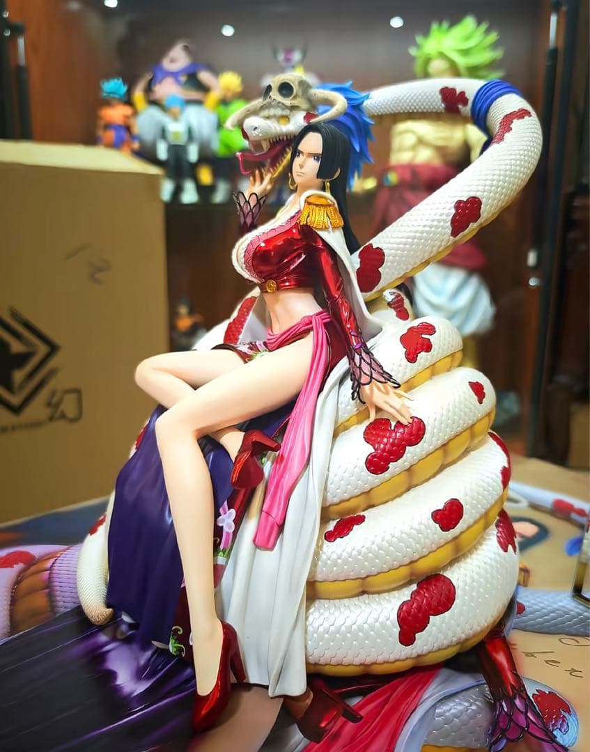 ワンピース １／６スケール ハンコック フィギュア ガレージキット