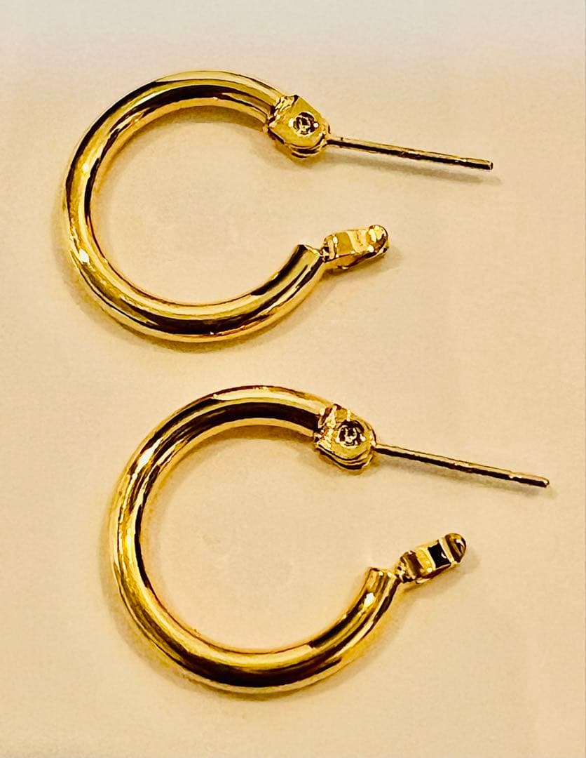 K18イエローゴールド フープピアス 新品未使用