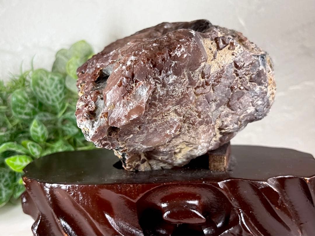 【最強の守護石】観音水晶　モリオン　黒水晶　ラフストーン　台座付き